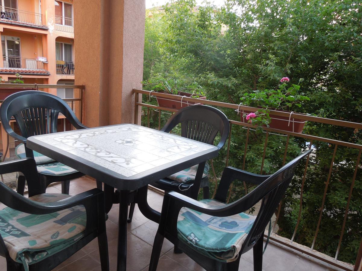 Casa Brava 2 Apartments Свети-Влас Экстерьер фото