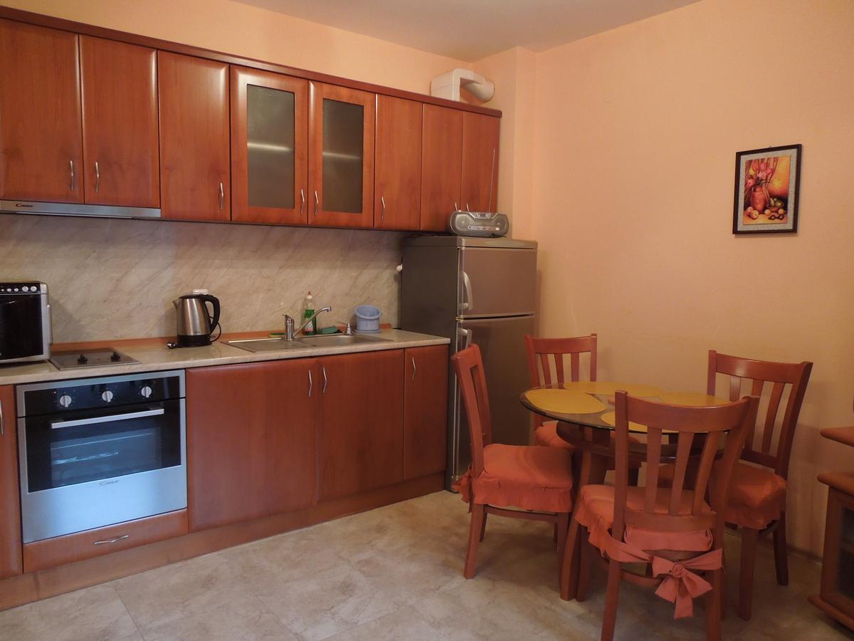 Casa Brava 2 Apartments Свети-Влас Экстерьер фото